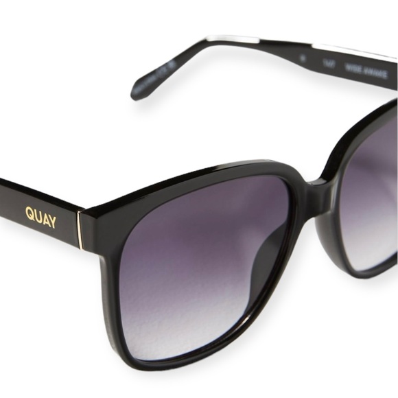 QUAY Wide Awake Sunglasses Black Frame Black Gradient Lenses Oversized NWT - Picture 4 of 7